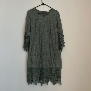 Long sleeve, green, lace dress with zipper 1/2 down back. 2X
